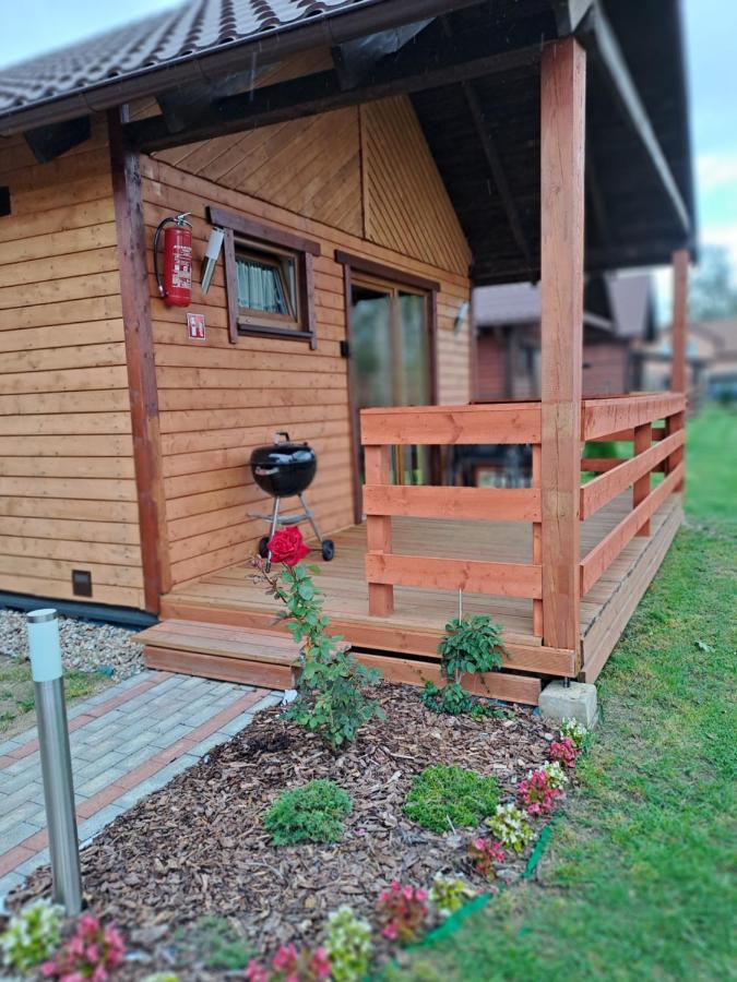 Bobrowe Zacisze - Domki Letniskowe Zarnowska Buitenkant foto